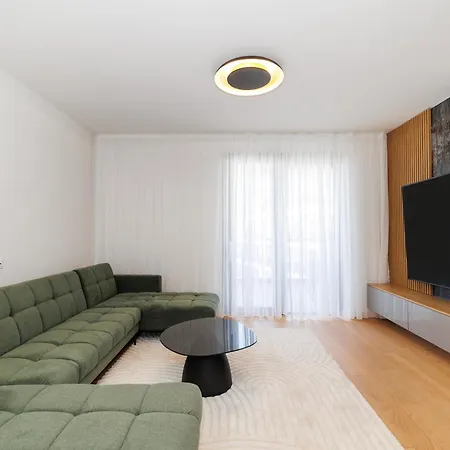 شقة The Skyline Penthouse By Belmont Realty زادار