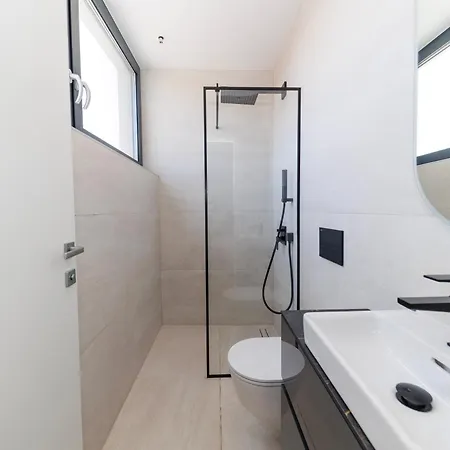 شقة The Skyline Penthouse By Belmont Realty