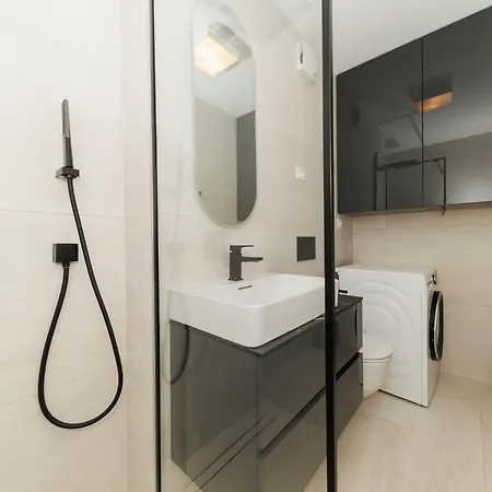 شقة The Skyline Penthouse By Belmont Realty زادار