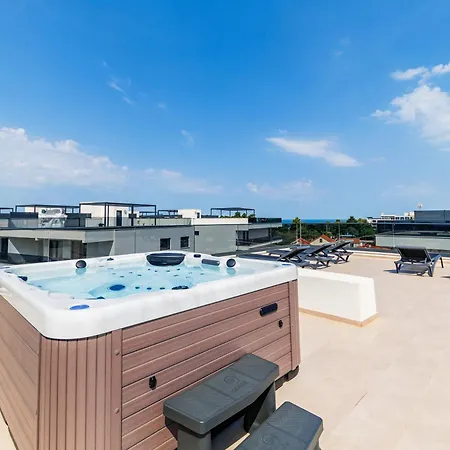 The Skyline Penthouse By Belmont Realty Zára