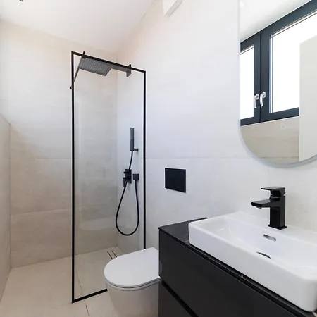 公寓 The Skyline Penthouse By Belmont Realty