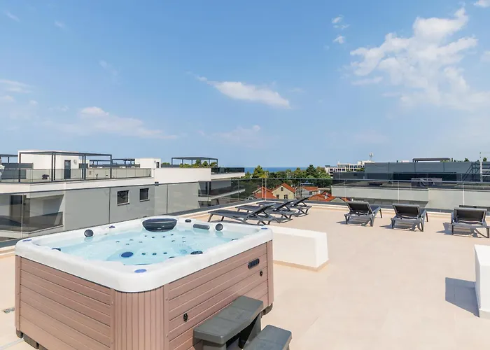 The Skyline Penthouse By Belmont Realty Zára