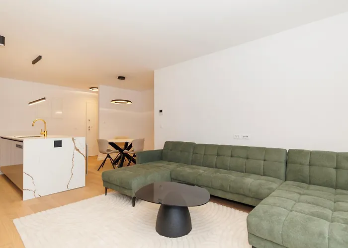 Apartman The Skyline Penthouse By Belmont Realty *