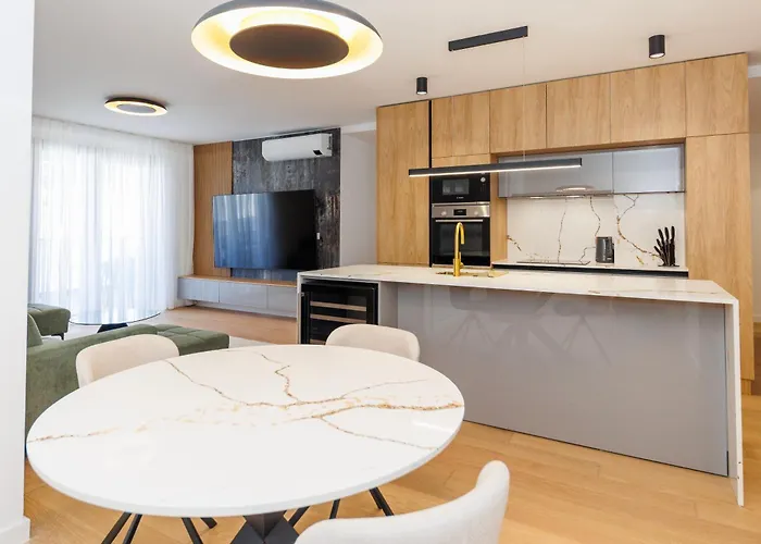 Apartman The Skyline Penthouse By Belmont Realty Zára